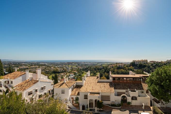 Image No.46-3 Bed Townhouse for sale