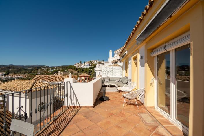 Image No.50-3 Bed Townhouse for sale