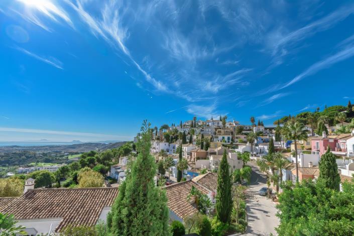 Image No.52-3 Bed Townhouse for sale