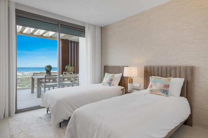 Image No.28-3 Bed Apartment for sale