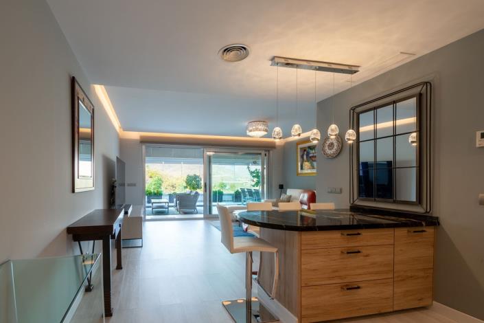 Image No.8-2 Bed Apartment for sale