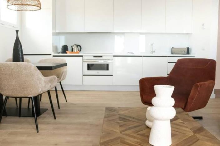 Image No.20-2 Bed Apartment for sale