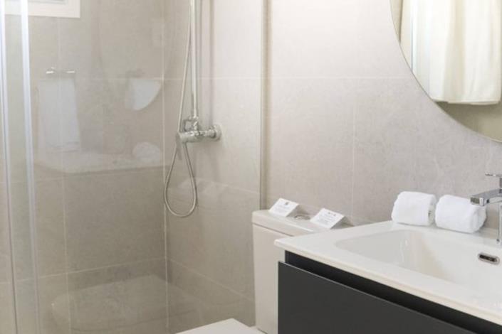 Image No.24-2 Bed Apartment for sale