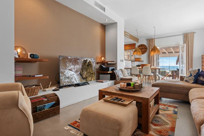 Image No.8-3 Bed Townhouse for sale