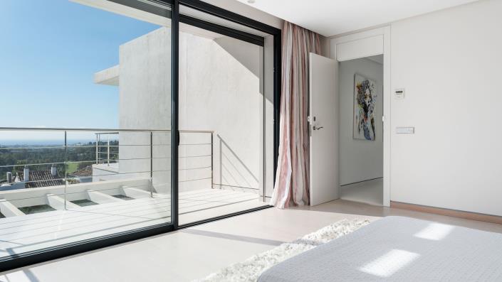 Image No.10-4 Bed Villa for sale