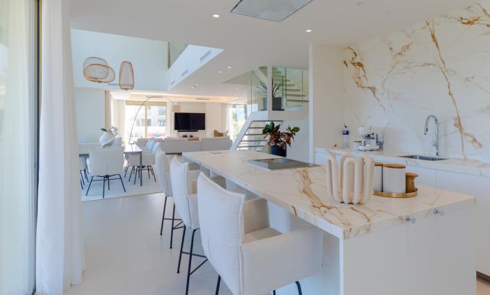 Image No.20-4 Bed Penthouse for sale