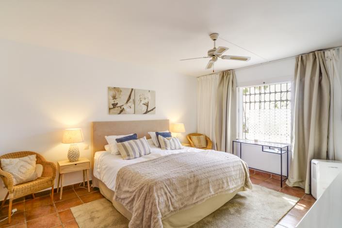 Image No.19-3 Bed Townhouse for sale