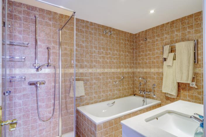 Image No.22-3 Bed Townhouse for sale