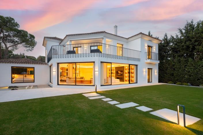 Image No.2-6 Bed Villa for sale