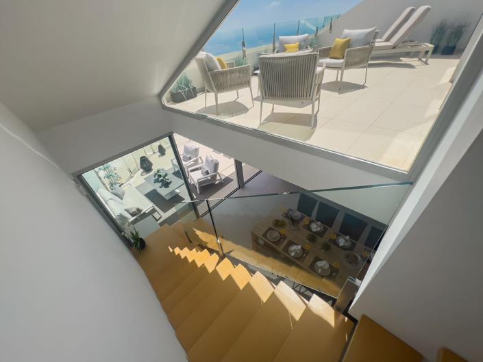 Image No.24-4 Bed Penthouse for sale