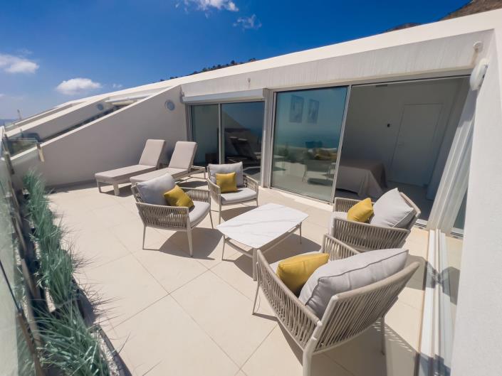 Image No.32-4 Bed Penthouse for sale