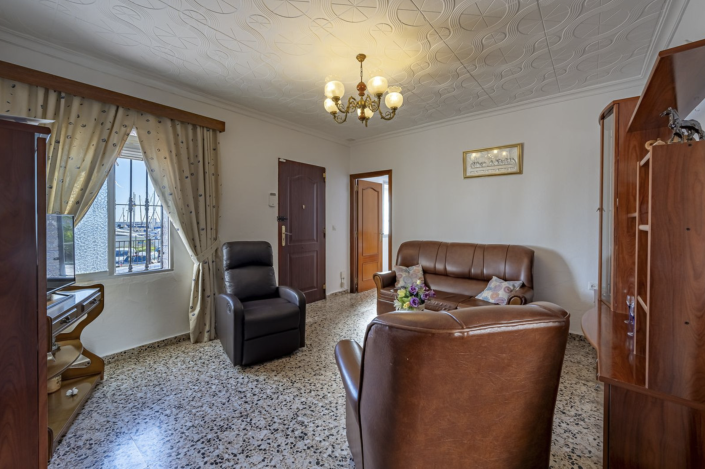 Image No.11-3 Bed Villa / Detached for sale