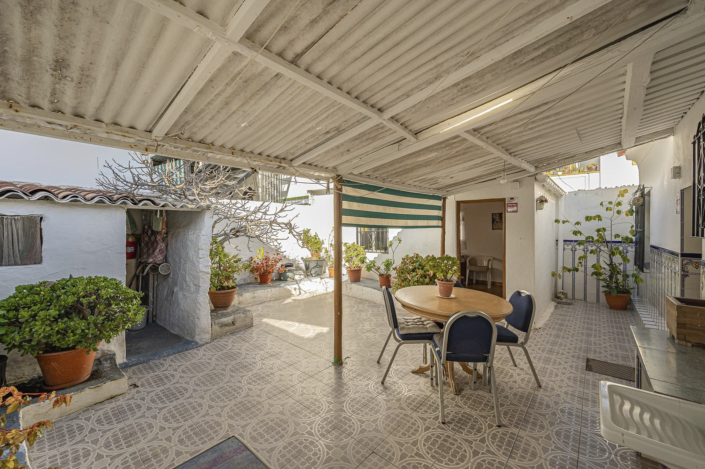 Image No.12-3 Bed Villa / Detached for sale