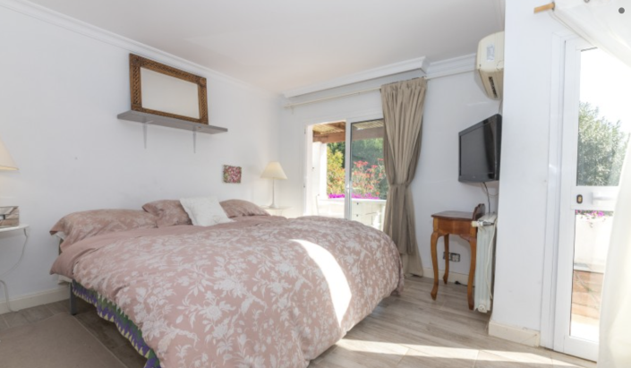 Image No.10-2 Bed Semi-Detached for sale