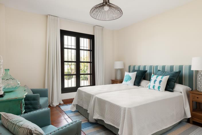 Image No.6-4 Bed Villa / Detached for sale