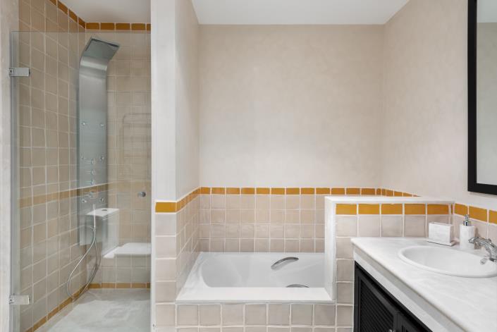 Image No.12-4 Bed Villa / Detached for sale