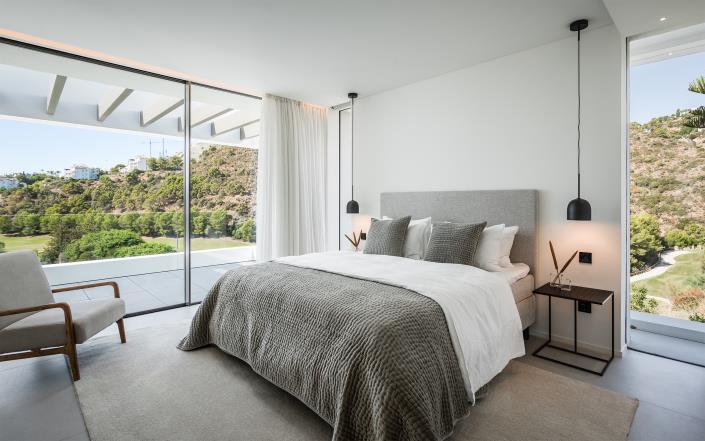 Image No.15-6 Bed Villa / Detached for sale