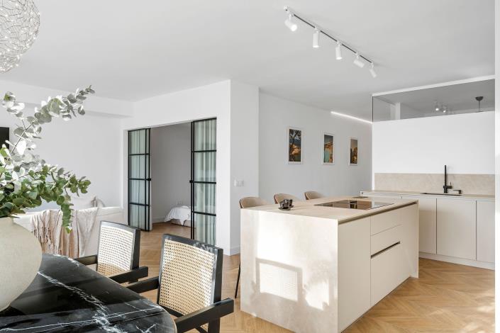 Image No.8-4 Bed Apartment for sale