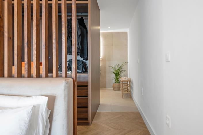 Image No.19-4 Bed Apartment for sale