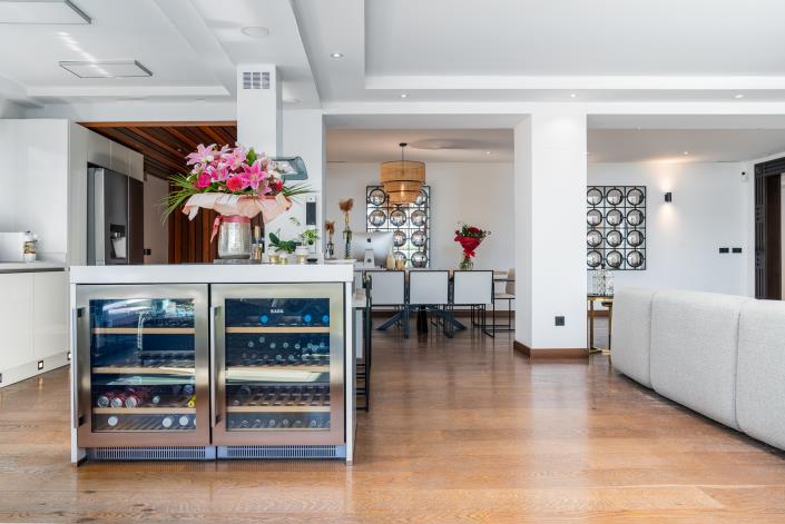 Image No.17-6 Bed Villa for sale