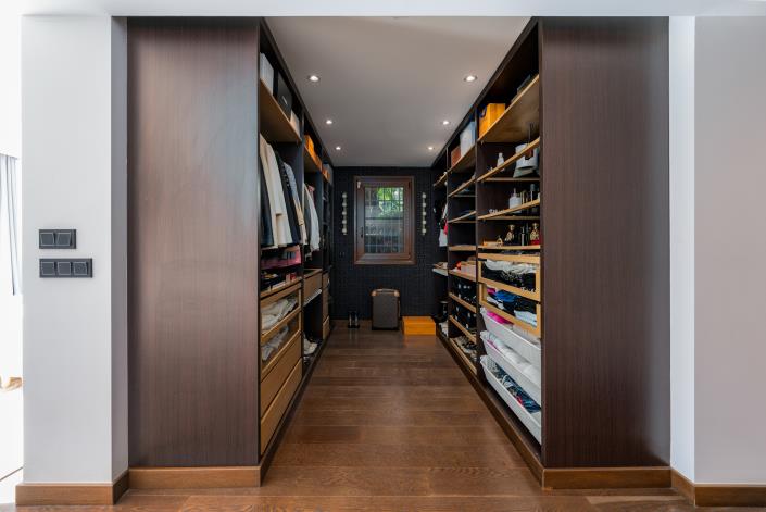 Image No.27-6 Bed Villa for sale