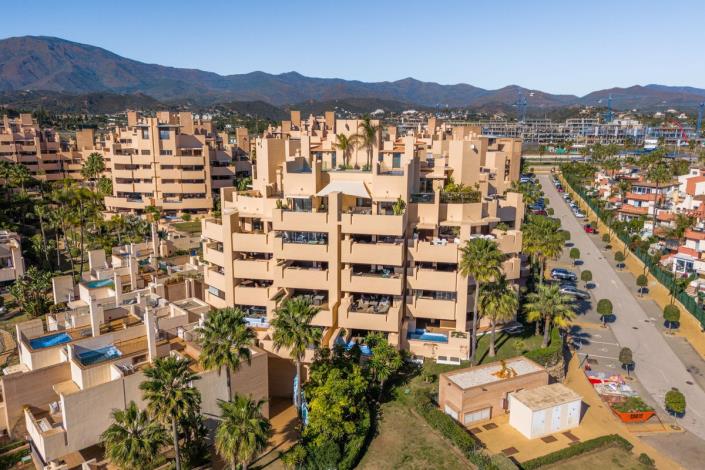 Image No.25-2 Bed Apartment for sale