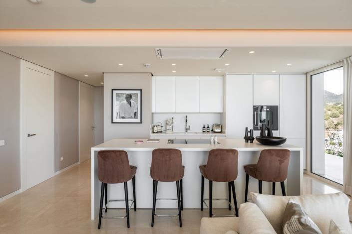 Image No.13-3 Bed Apartment for sale