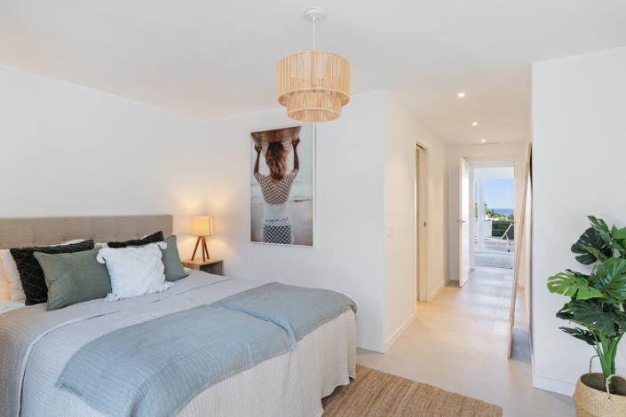 Image No.4-4 Bed Townhouse for sale