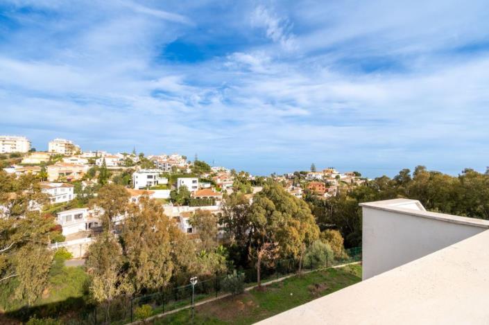 Image No.26-2 Bed Penthouse for sale