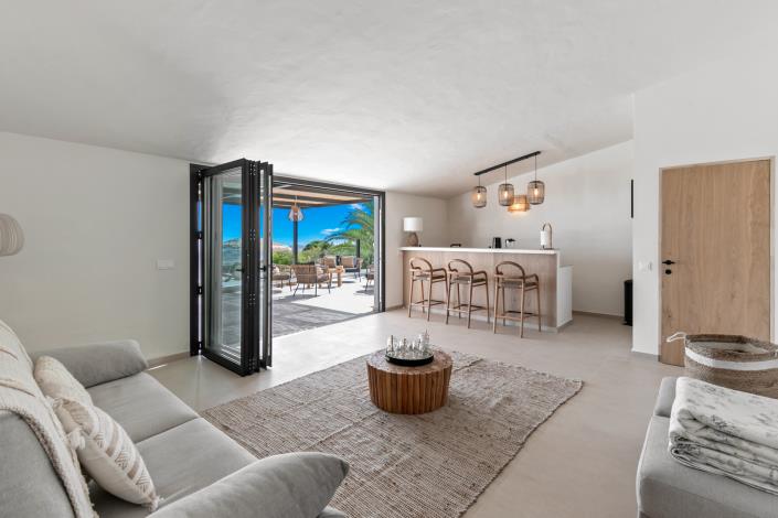 Image No.32-5 Bed Villa for sale