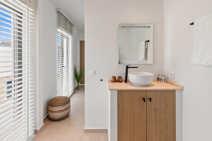 Image No.41-5 Bed Villa for sale