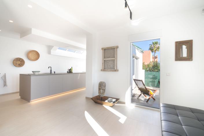 Image No.15-4 Bed Townhouse for sale