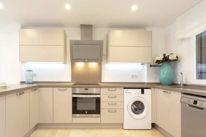 Image No.11-2 Bed Townhouse for sale