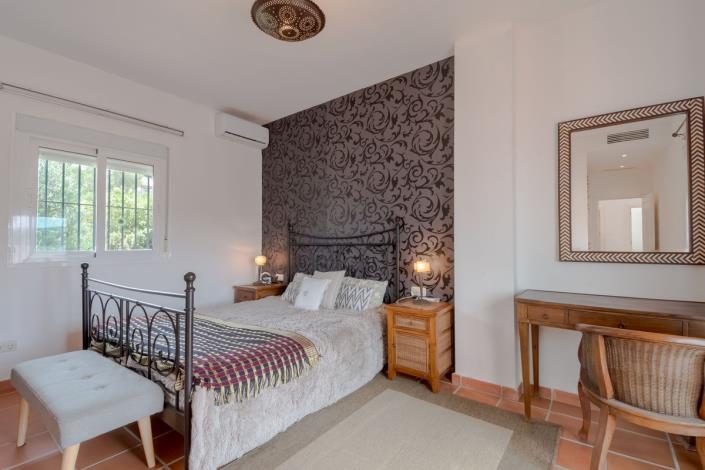 Image No.9-5 Bed Villa for sale