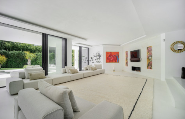 Image No.17-4 Bed Villa / Detached for sale