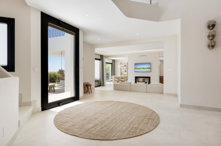 Image No.12-6 Bed Villa / Detached for sale