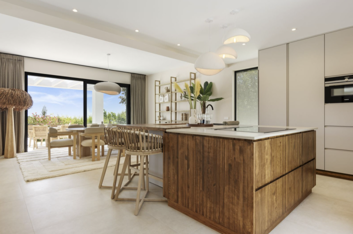 Image No.15-6 Bed Villa / Detached for sale