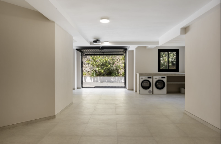 Image No.19-6 Bed Villa / Detached for sale