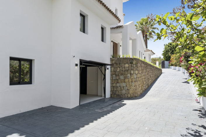 Image No.22-6 Bed Villa / Detached for sale