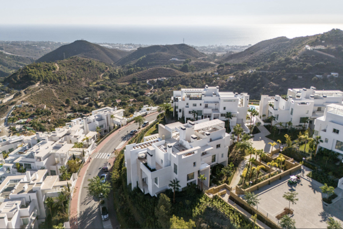 Image No.10-3 Bed Apartment for sale