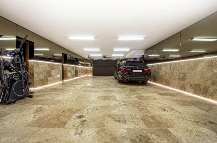 Image No.10-5 Bed Villa / Detached for sale