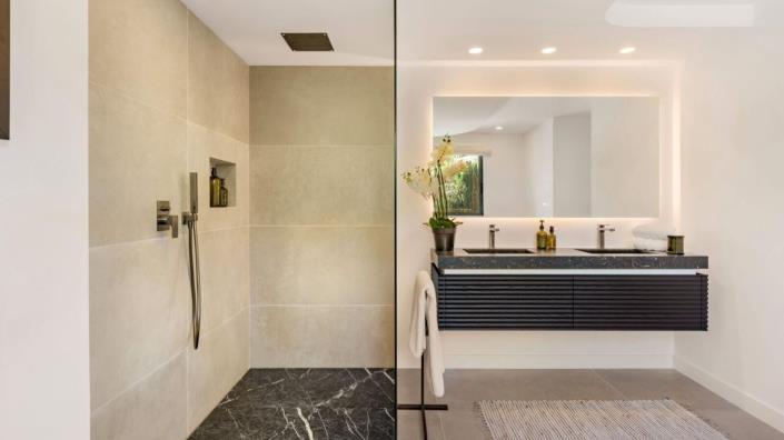 Image No.15-5 Bed Villa for sale