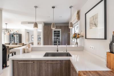 0e4e5ff2-0048-49fa-98b3-23f4ac6d1ebc