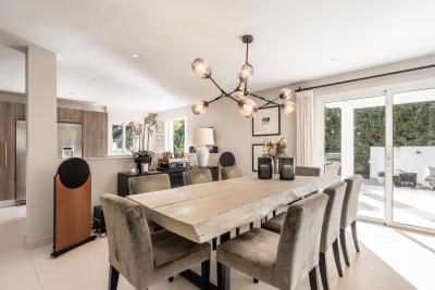 51c8a1fe-1dc9-4fce-8759-93bc9b60b375