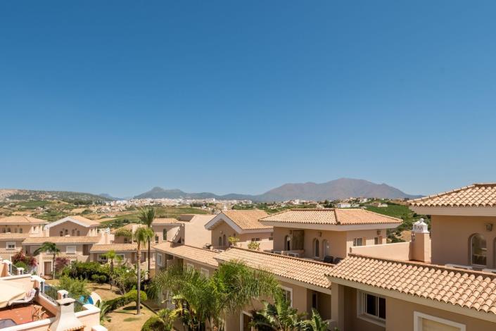 Image No.4-3 Bed Townhouse for sale