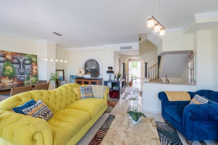 Image No.30-3 Bed Townhouse for sale