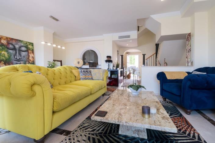 Image No.31-3 Bed Townhouse for sale