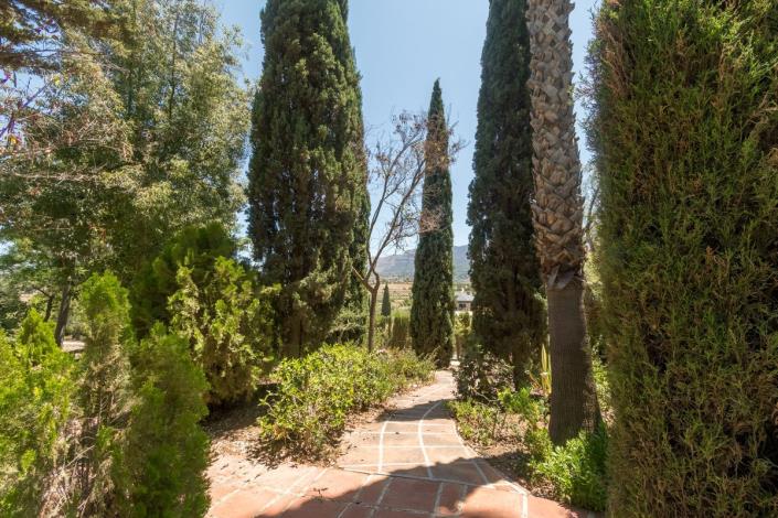 Image No.60-5 Bed Villa for sale