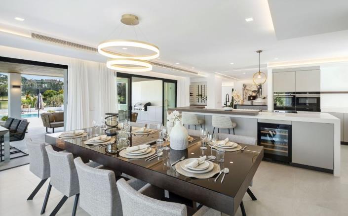 Image No.7-5 Bed Villa for sale