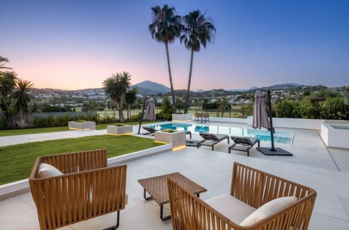 Image No.25-5 Bed Villa for sale